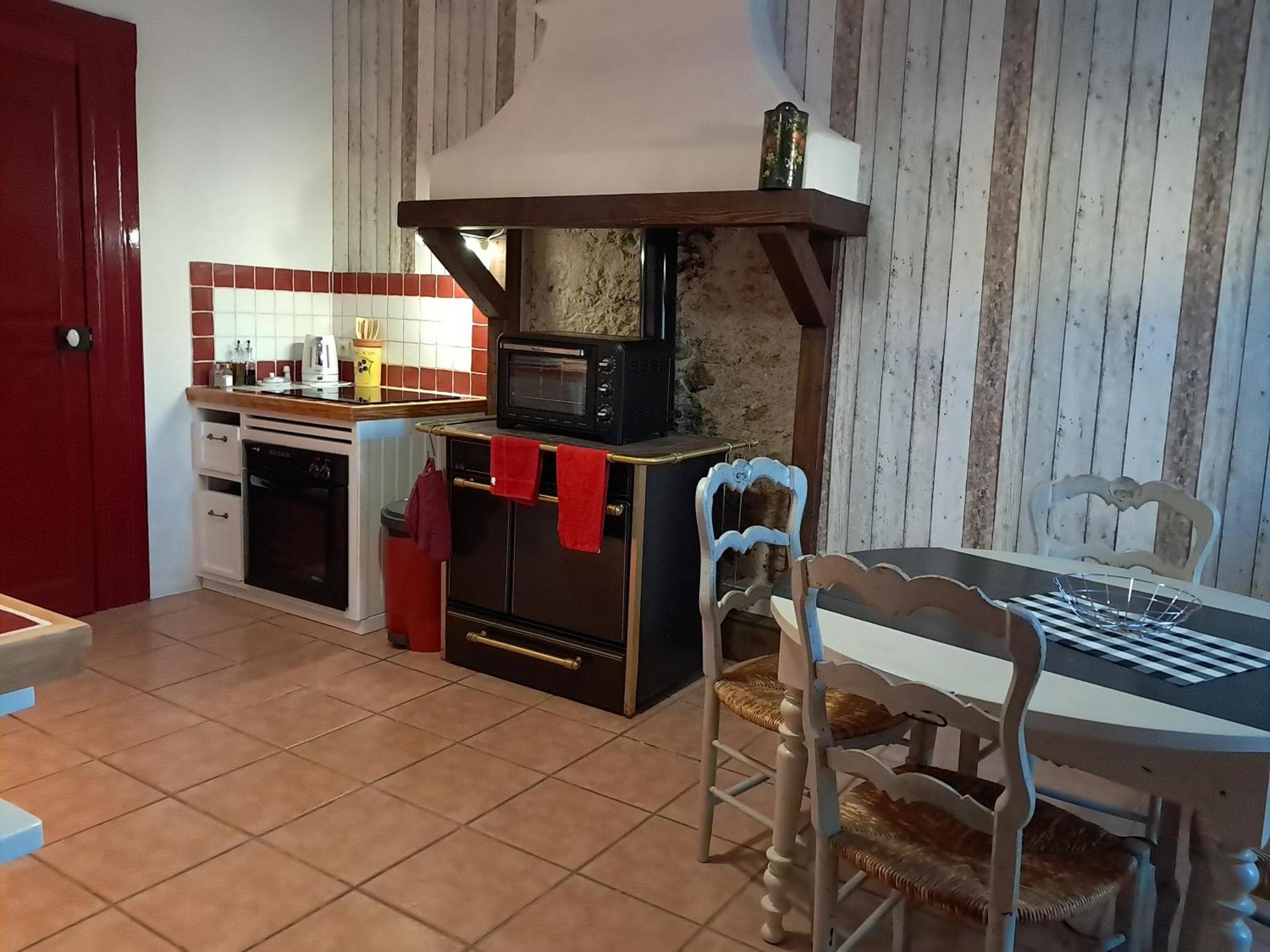 L'Oostaloo Logement De Vacances Usclas-l'Herault المظهر الخارجي الصورة
