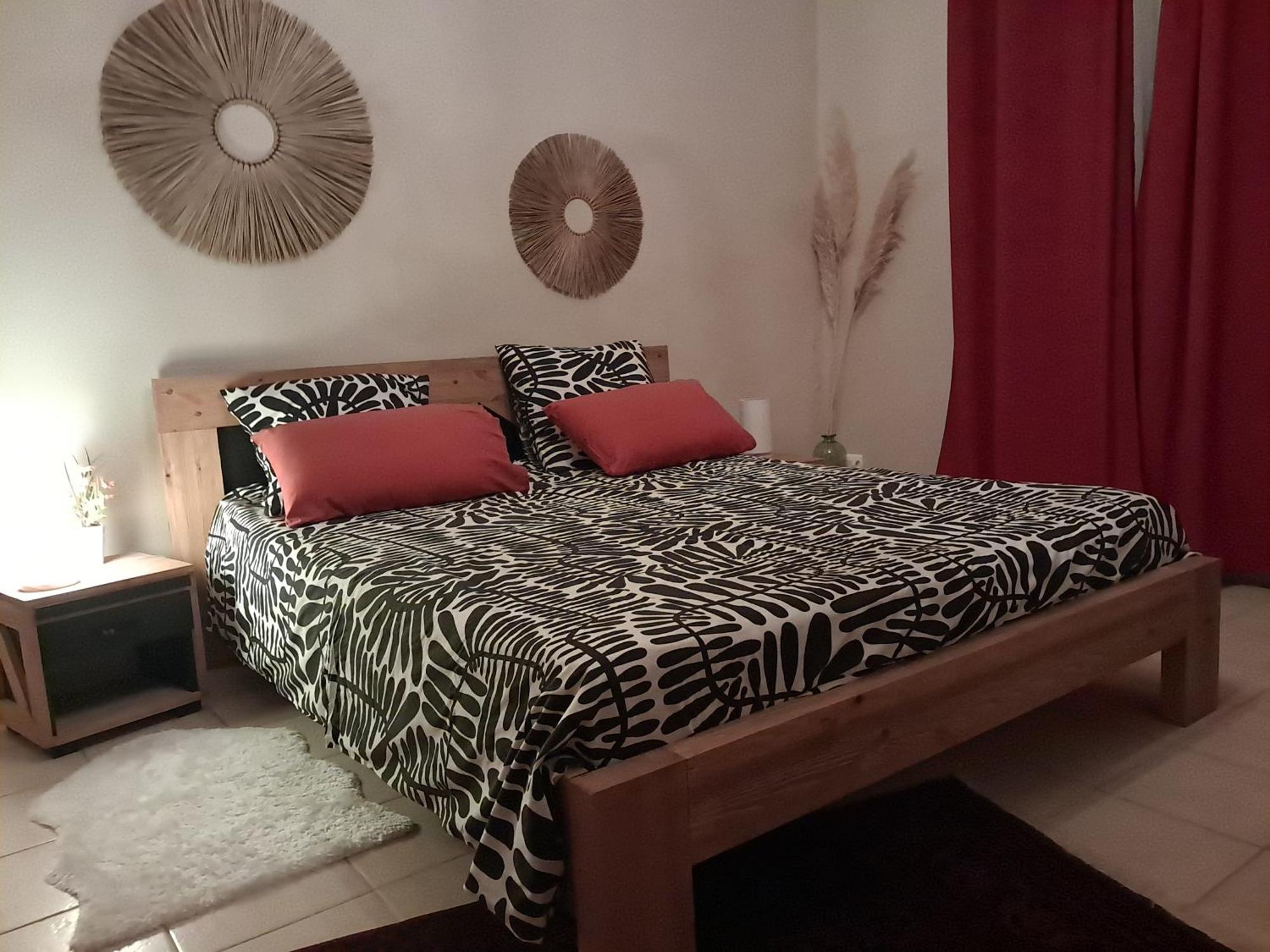 L'Oostaloo Logement De Vacances Usclas-l'Herault المظهر الخارجي الصورة